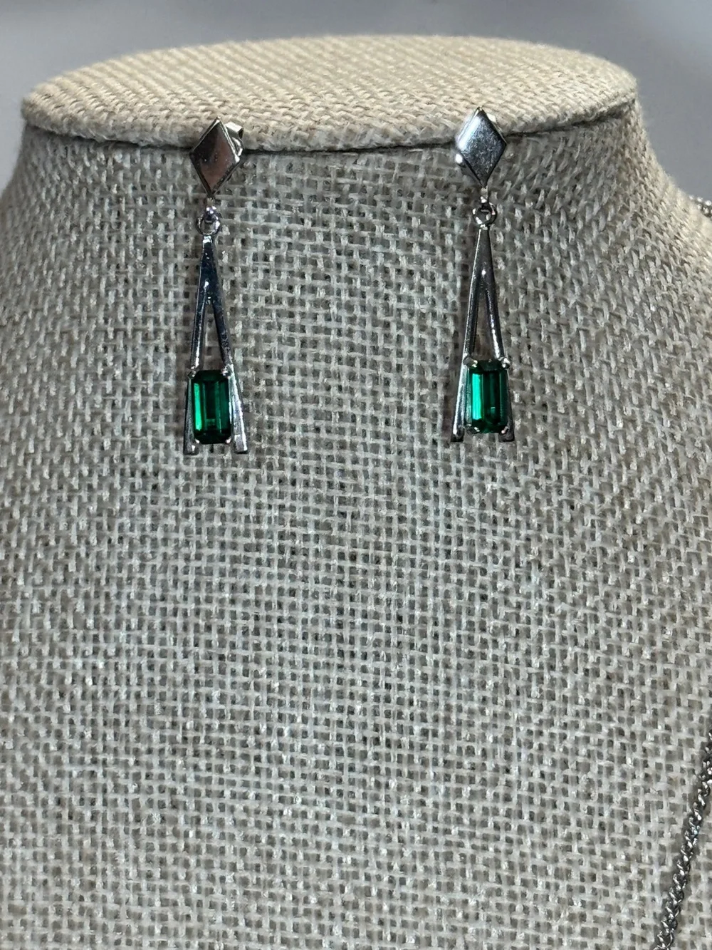 Vintage Avon Park East Silver Tone Green Rhinestone Necklace & Earrings Set 1976